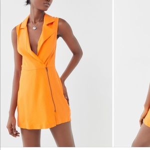 🍊ORANGE 🍊 Plunging Romper